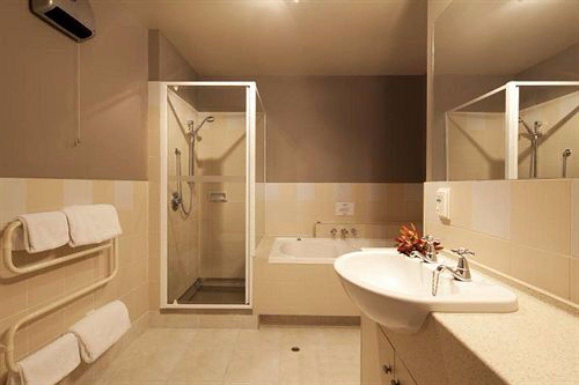 apartamentos @ Spinnaker Bay Queenstown Exterior foto