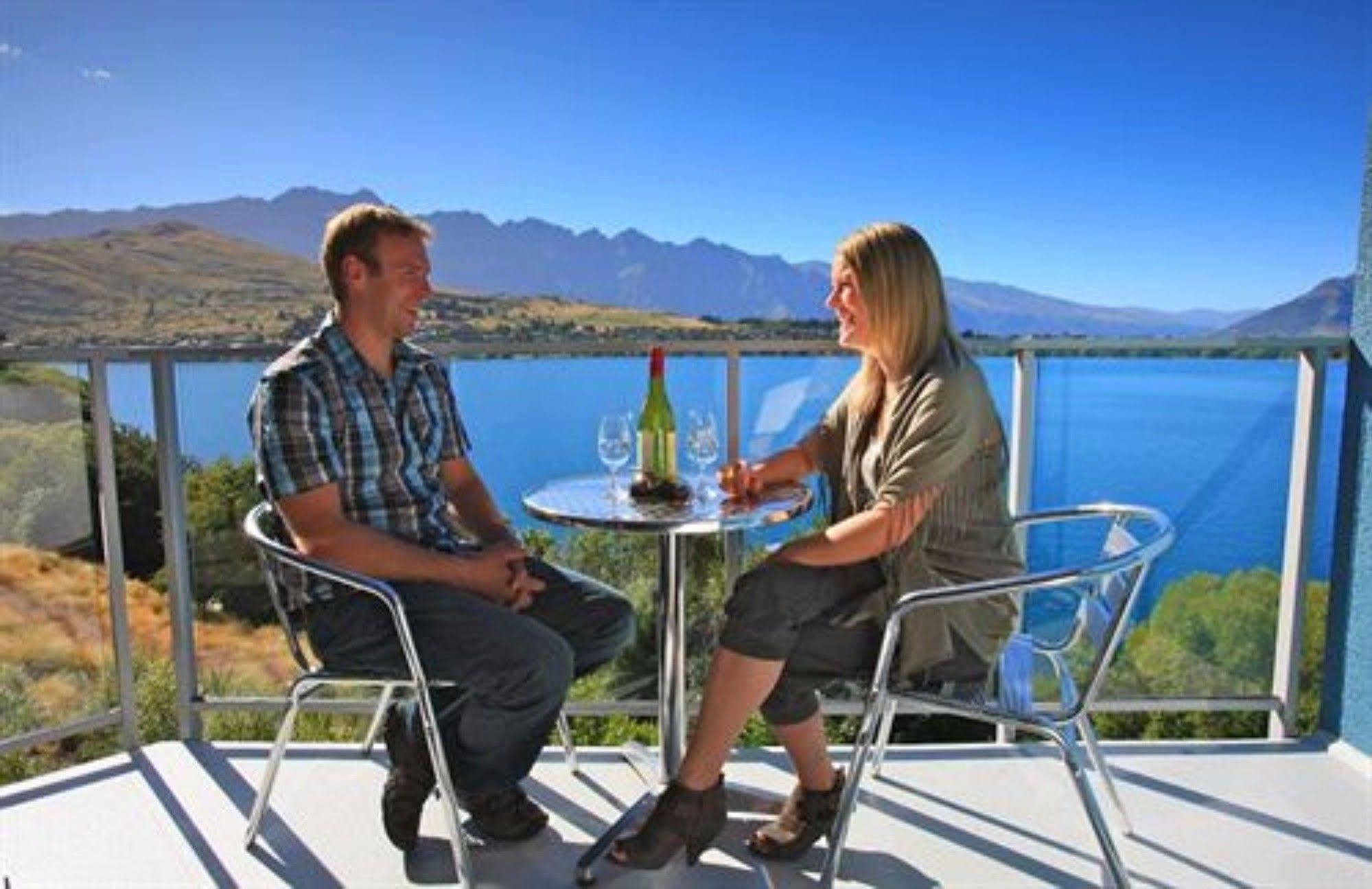 apartamentos @ Spinnaker Bay Queenstown Exterior foto